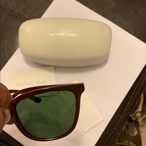 Michael Kors Women’s - Picture 4 of 4